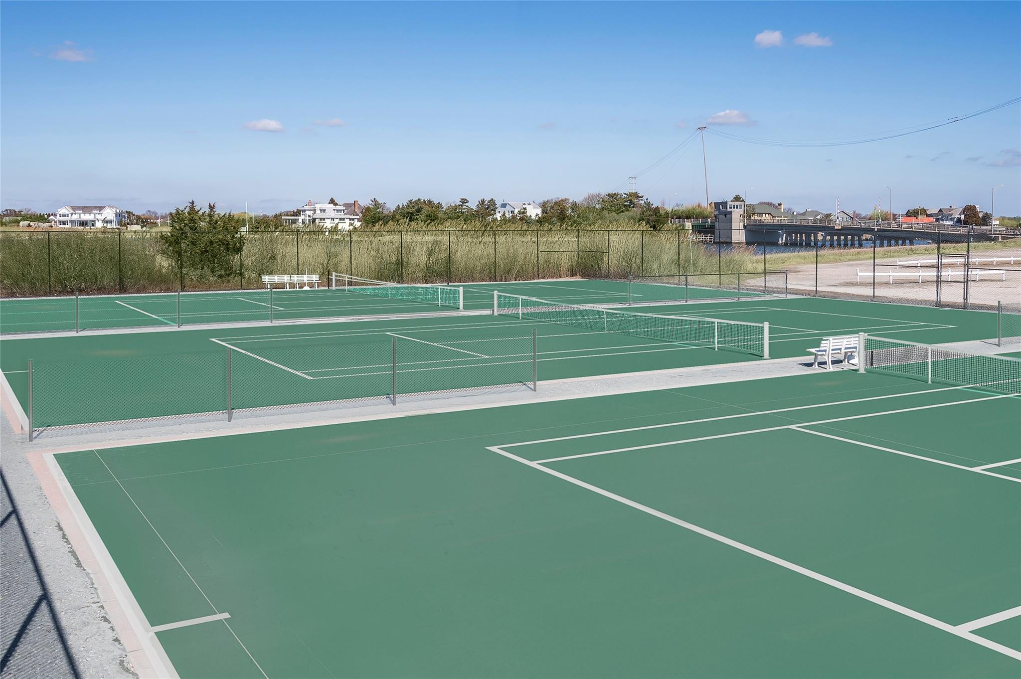 261 Dune Road Unit: 30