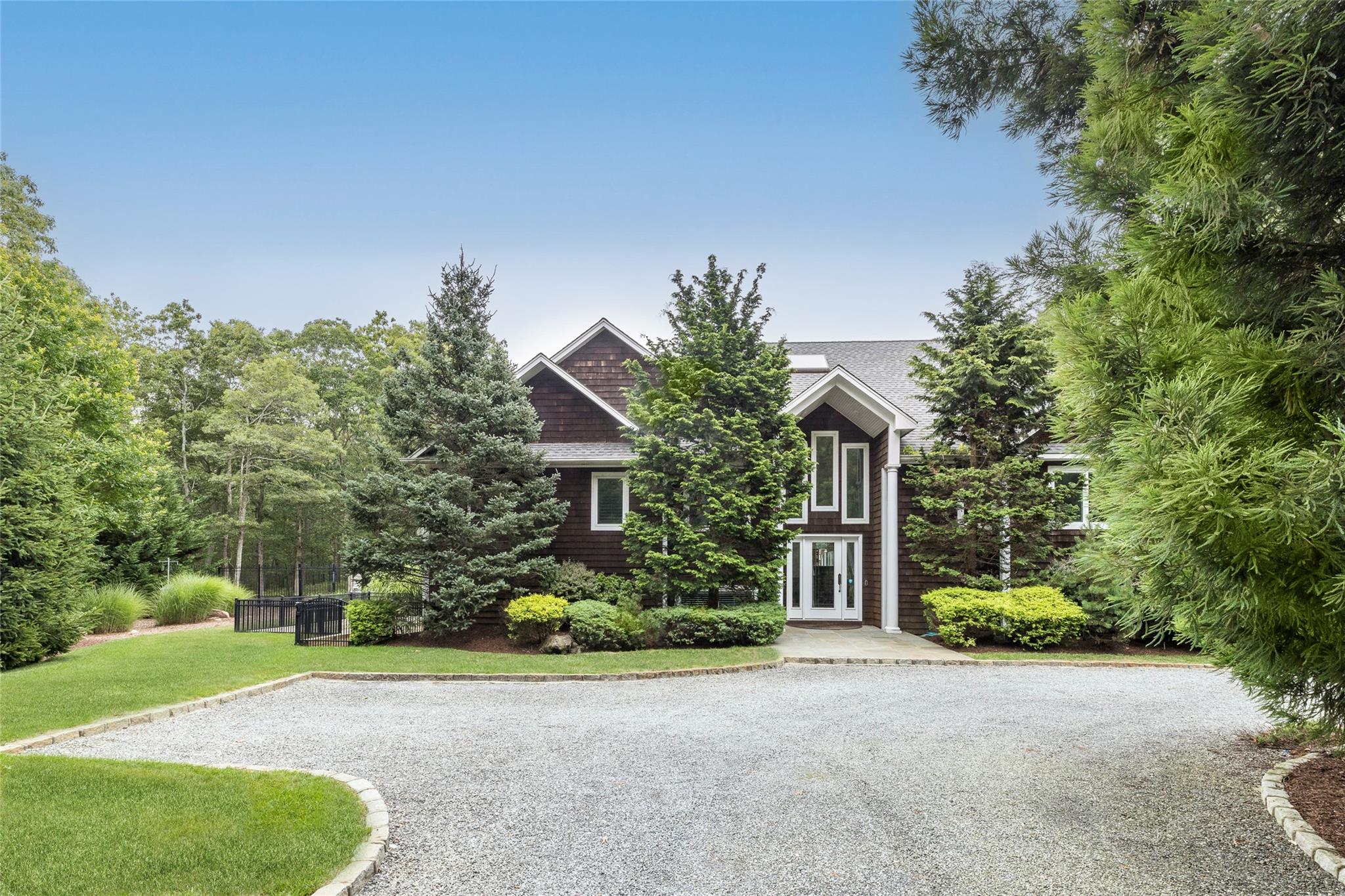 48 Douglas Court