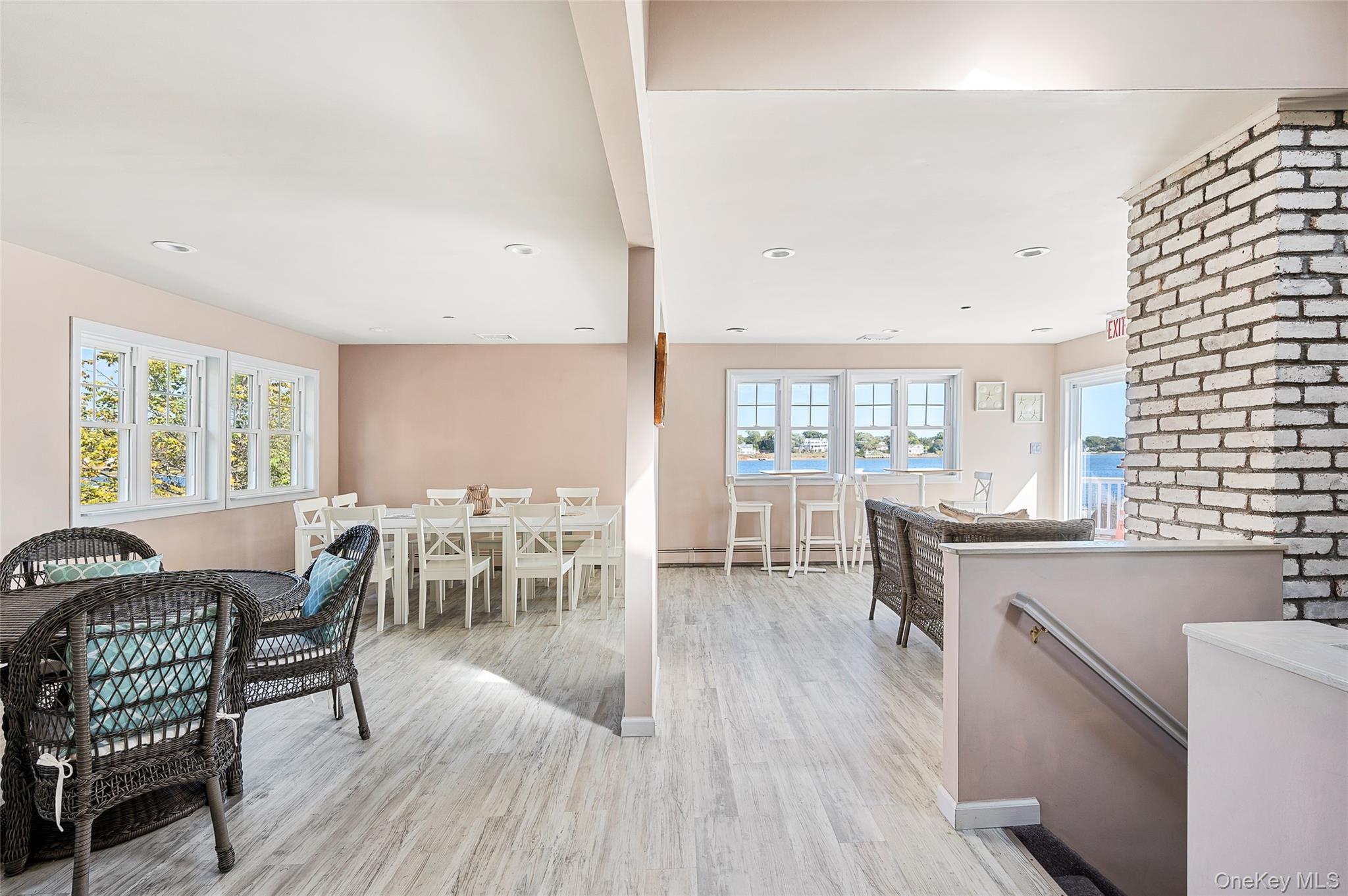 61 West Tiana Rd Unit: 24