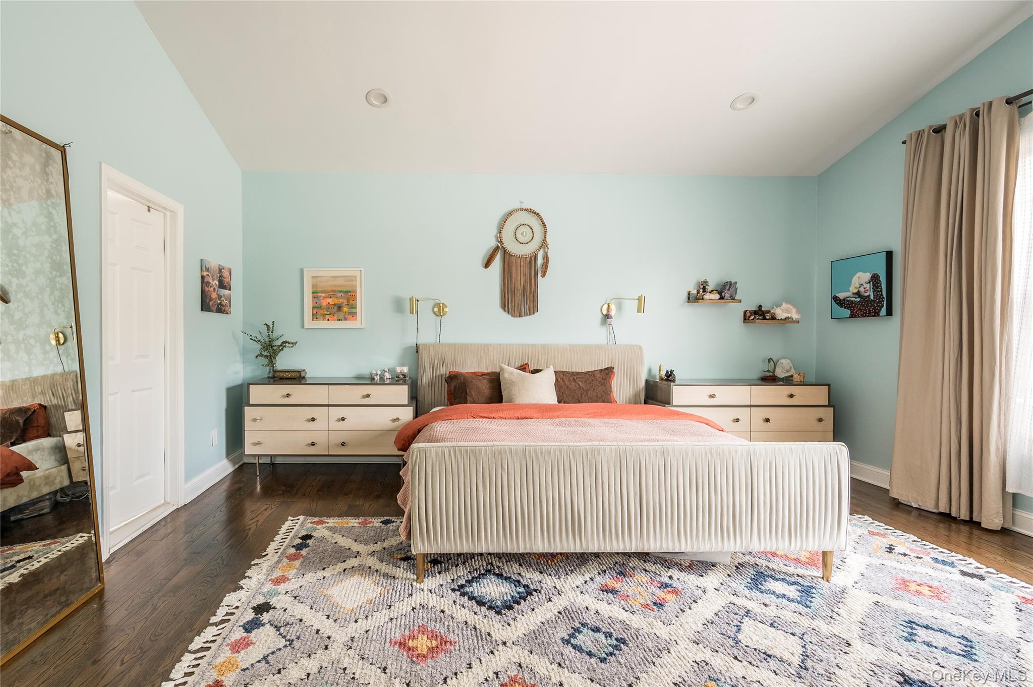 87 Washington Heights Avenue