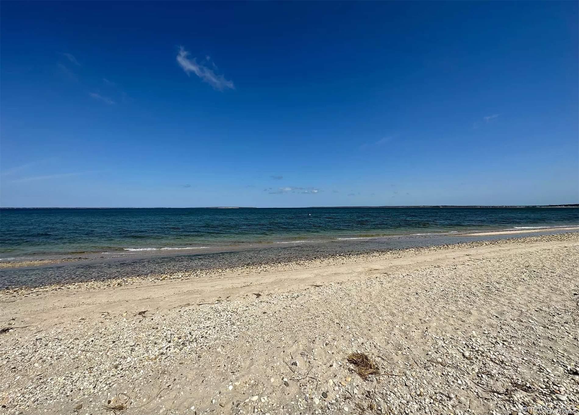 18 Old Riverhead Road