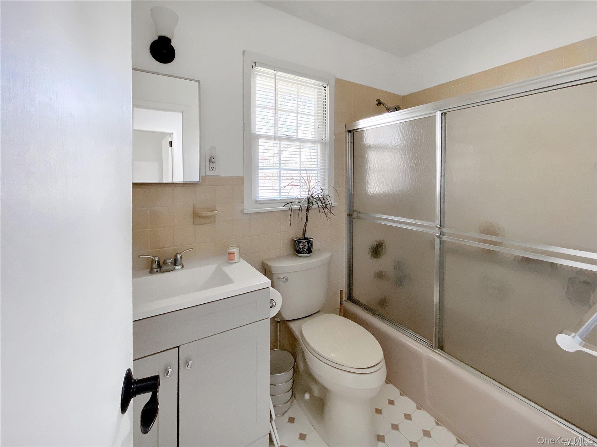 18 Old Riverhead Road