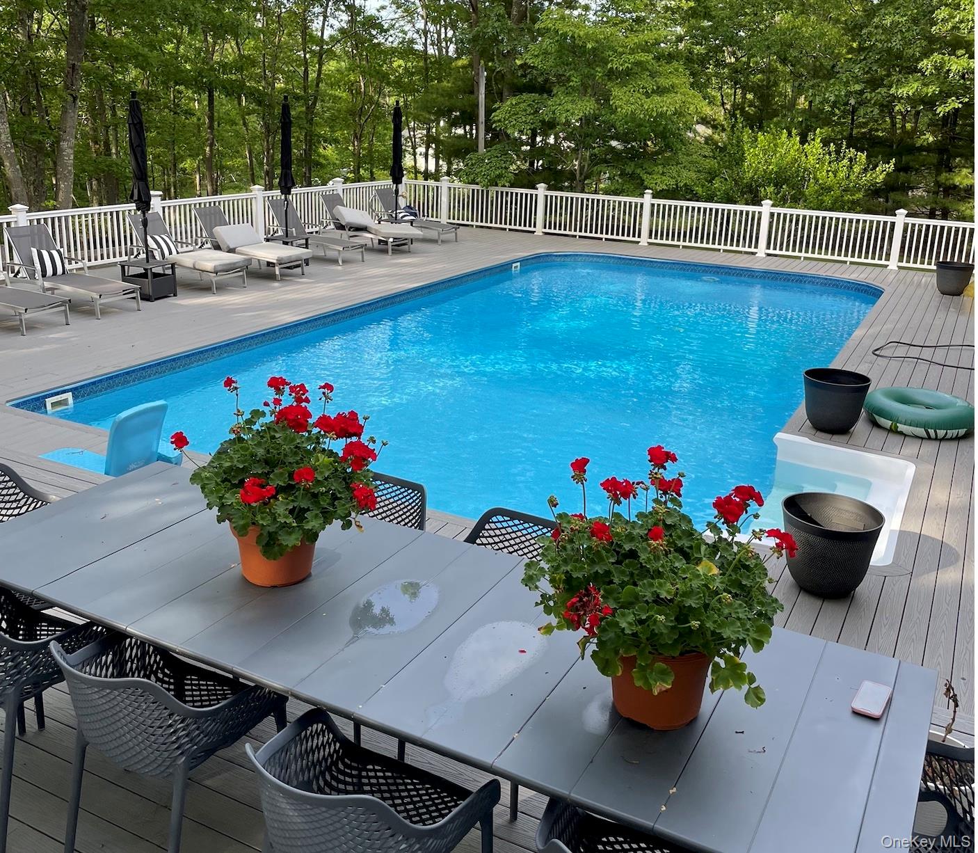 30 Squires Boulevard