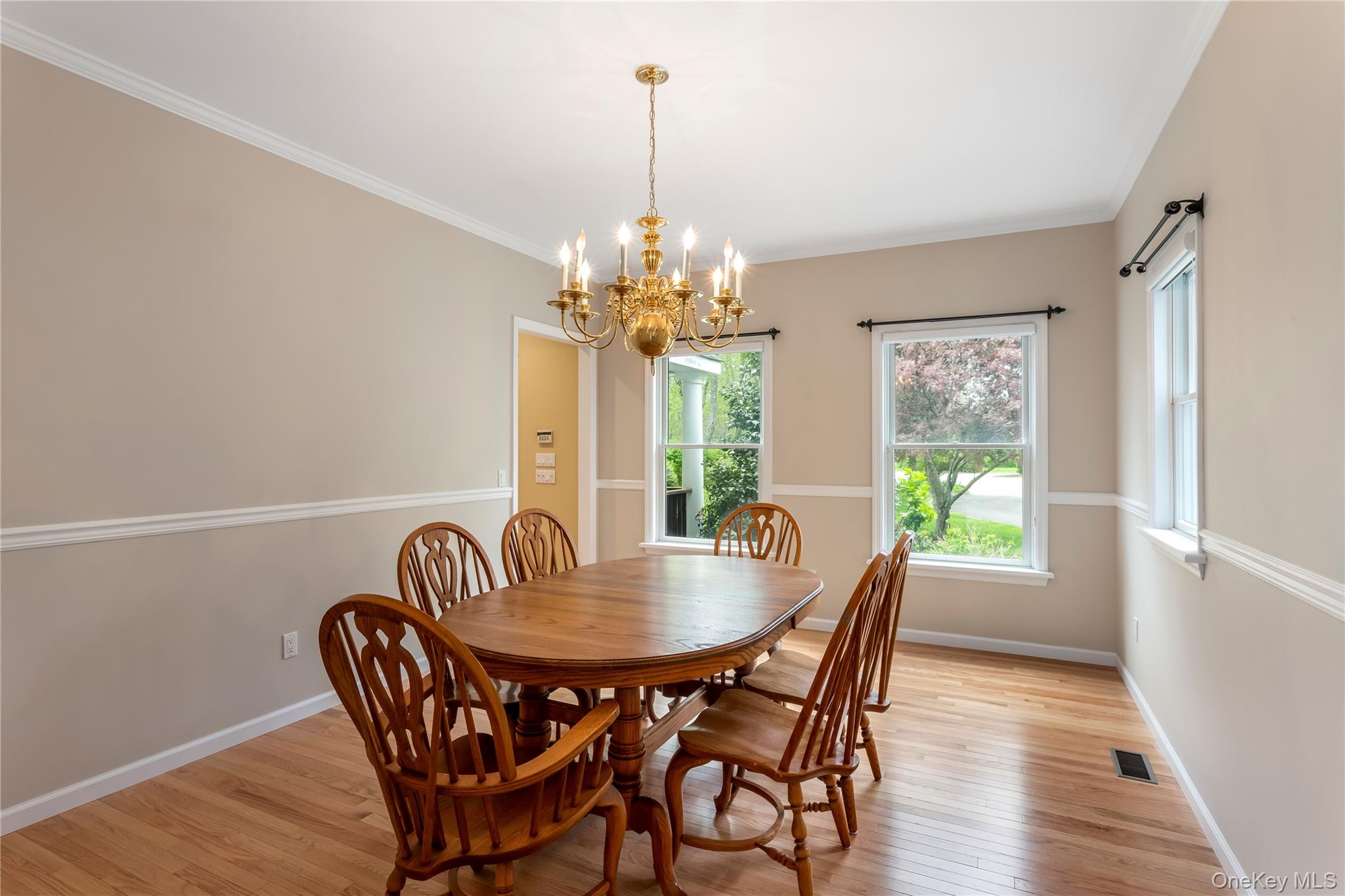 56 Lagoon Court W