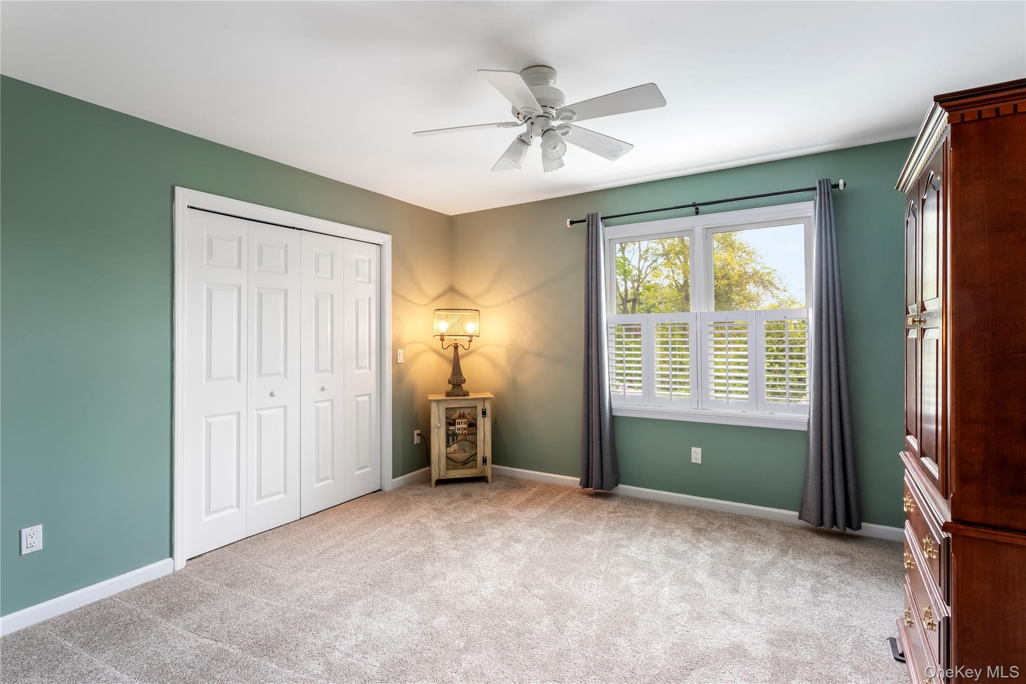 56 Lagoon Court W