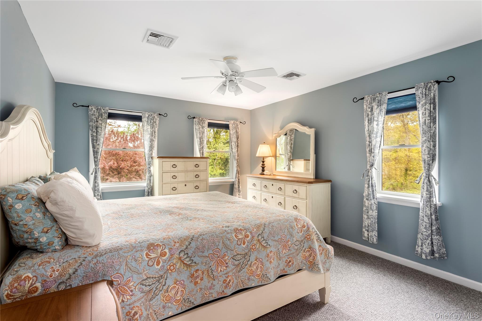 56 Lagoon Court W