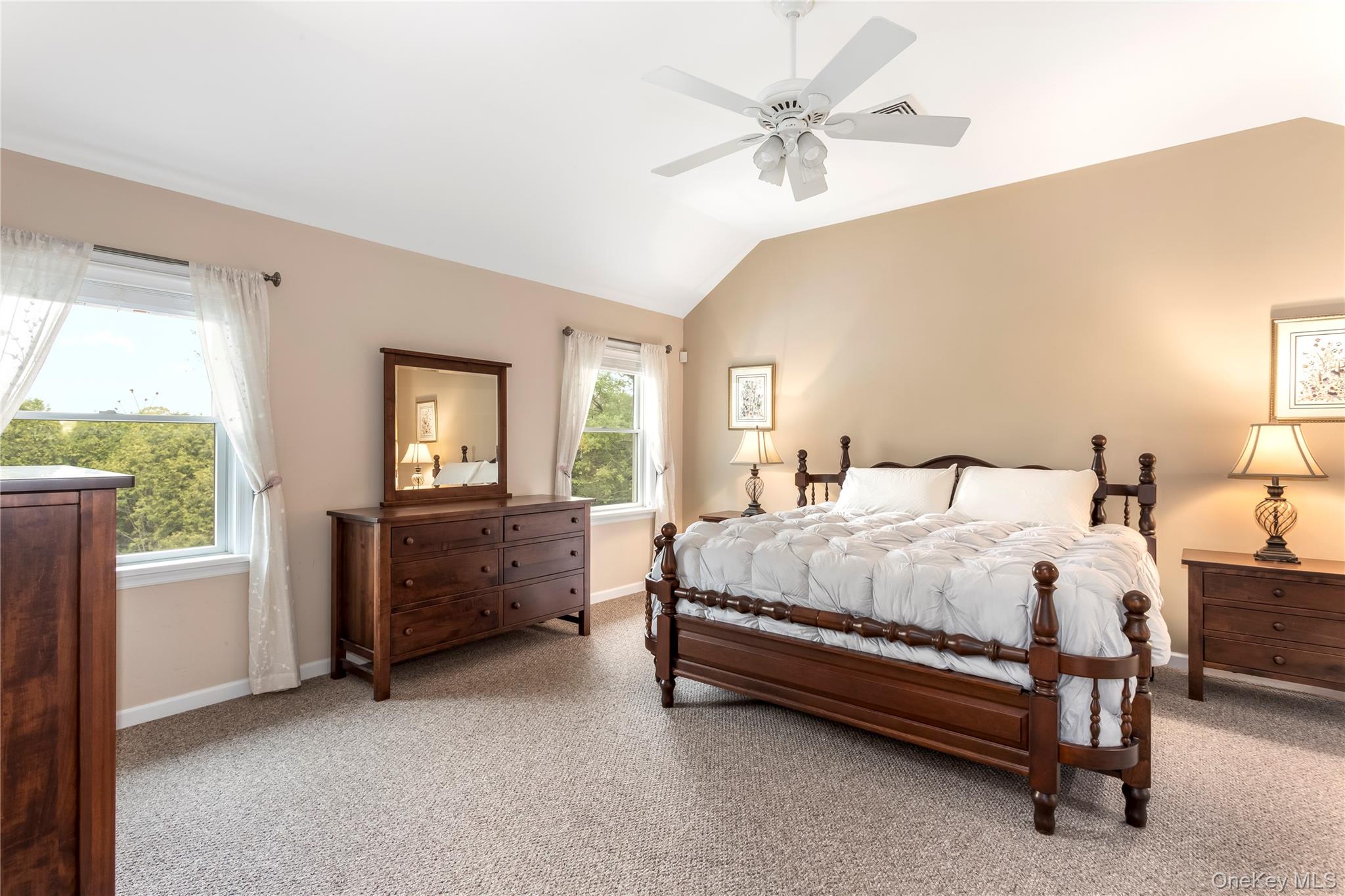 56 Lagoon Court W