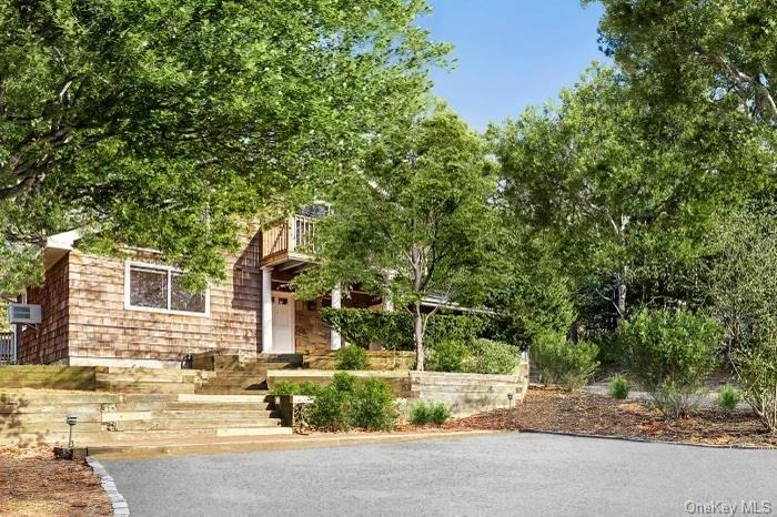 16 Peconic Road
