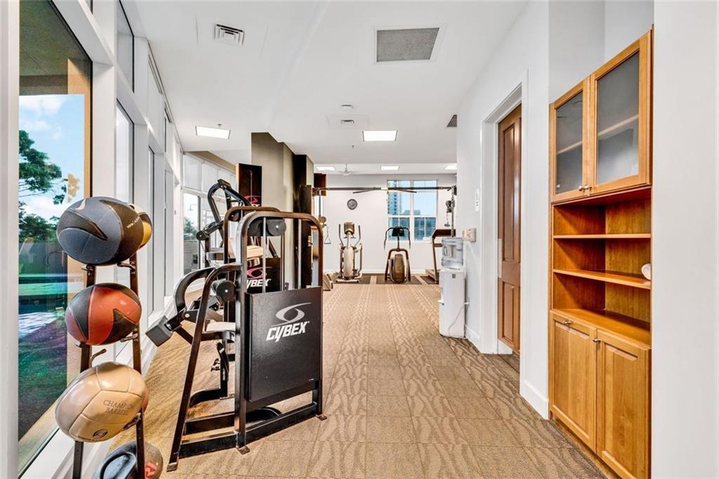 2881 NE Peachtree Road NE Unit 1202