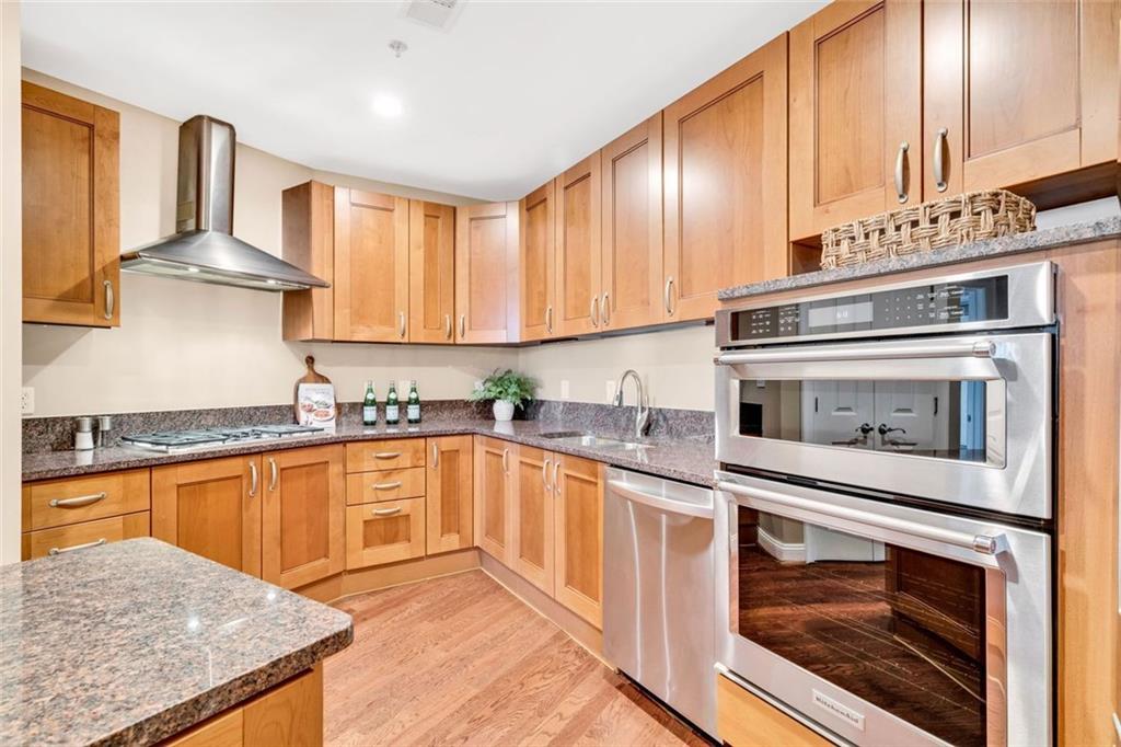 2881 NE Peachtree Road NE Unit 1202