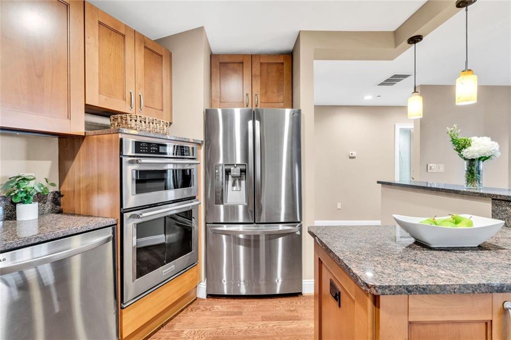 2881 NE Peachtree Road NE Unit 1202