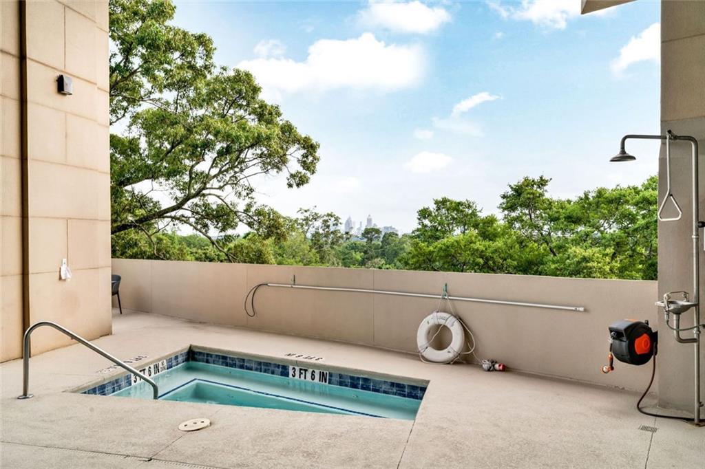 2881 NE Peachtree Road NE Unit 1202