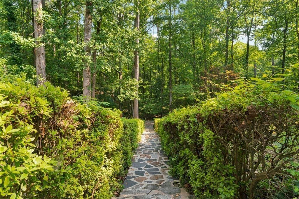 1590 Sunnybrook Farm Road Road