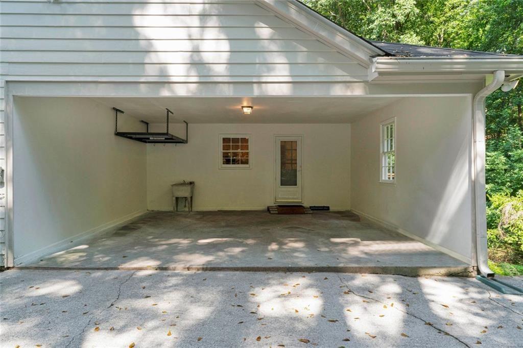 1590 Sunnybrook Farm Road Road