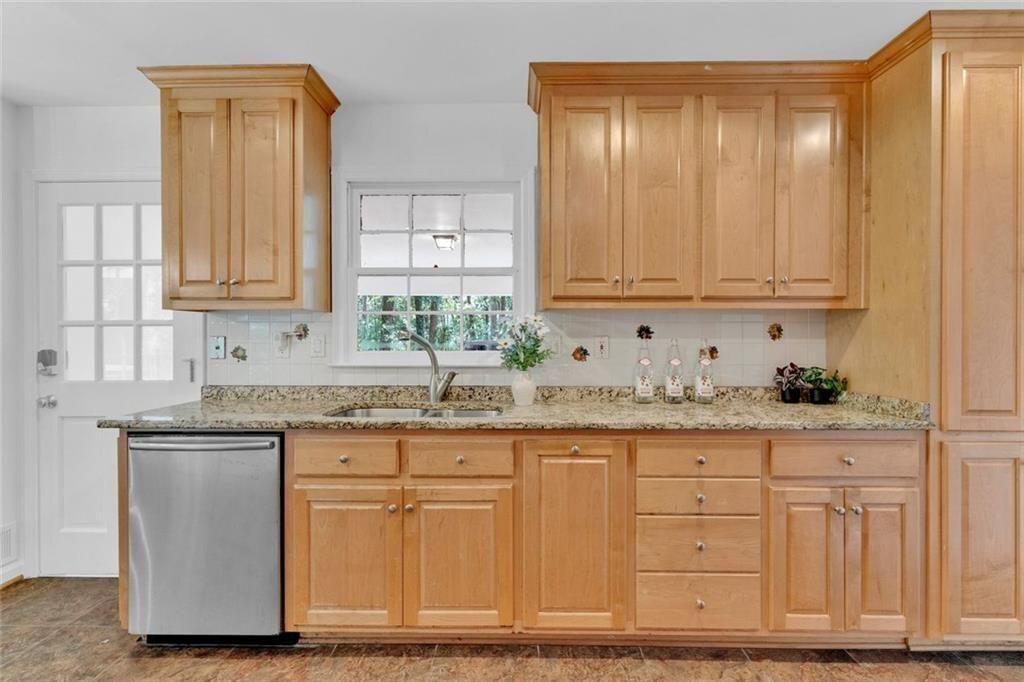 1590 Sunnybrook Farm Road Road