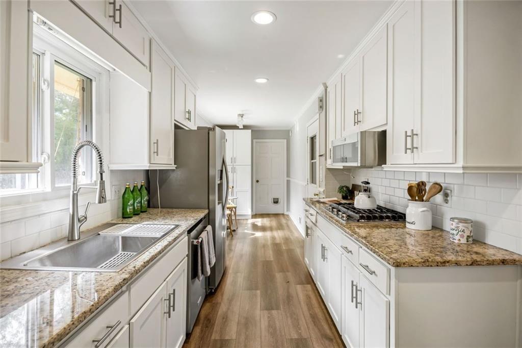 2587 Windwood Court