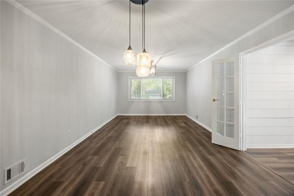 2587 Windwood Court