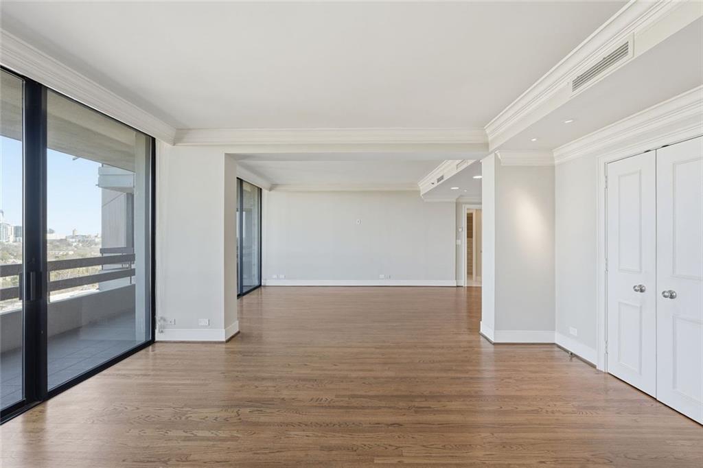 2660 Peachtree Road NW Unit 20D