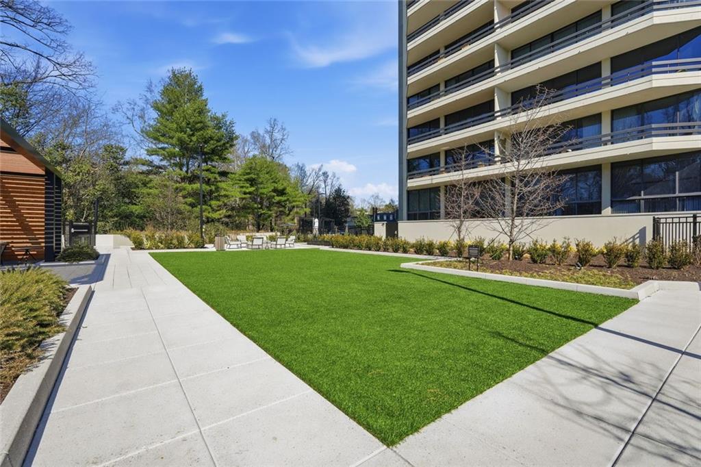 2660 Peachtree Road NW Unit 20D