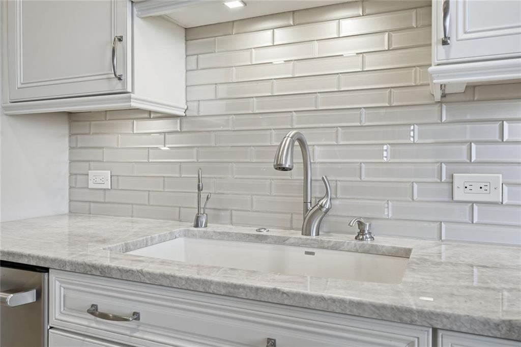 2660 Peachtree Road NW Unit 20D