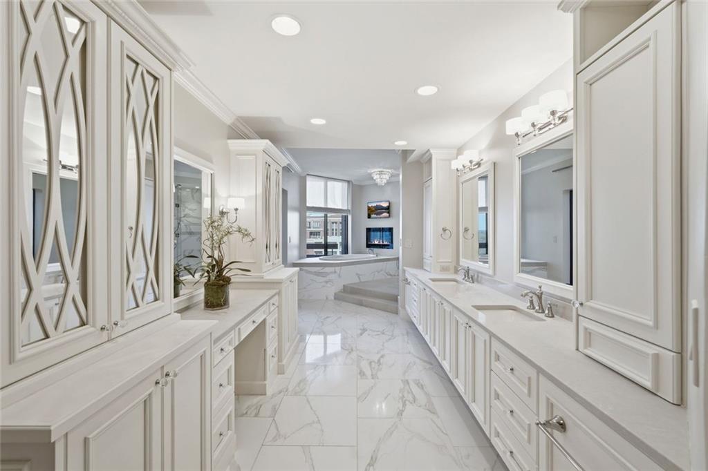 2660 Peachtree Road NW Unit 20D