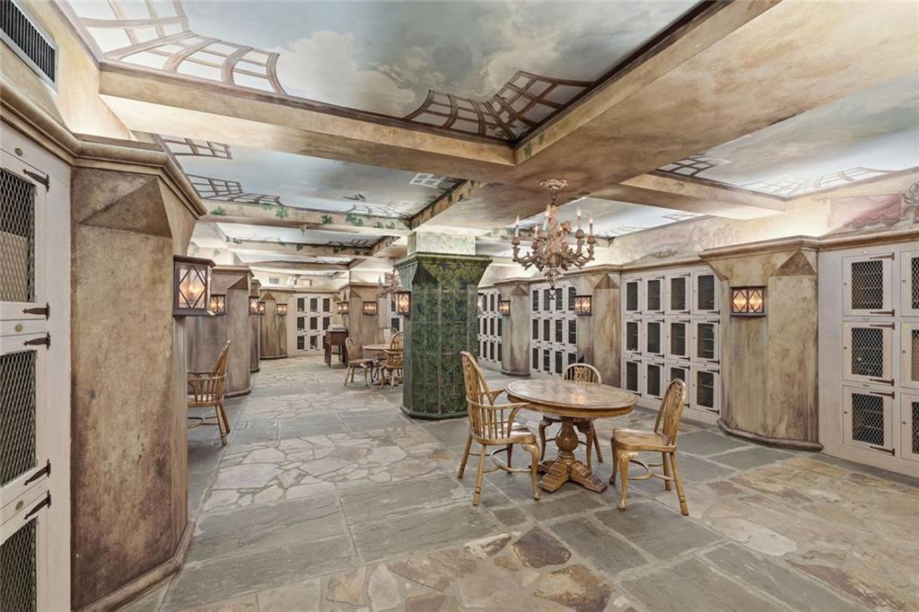 2660 Peachtree Road NW Unit 20D