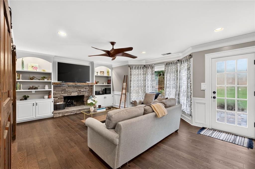 4043 Penhurst Drive