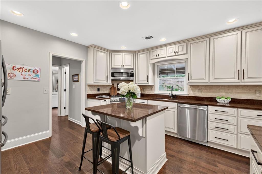 4043 Penhurst Drive