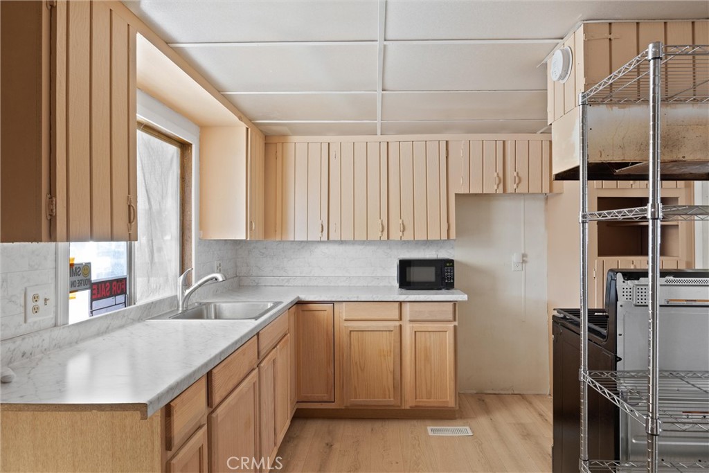 701 E Lassen Avenue 108