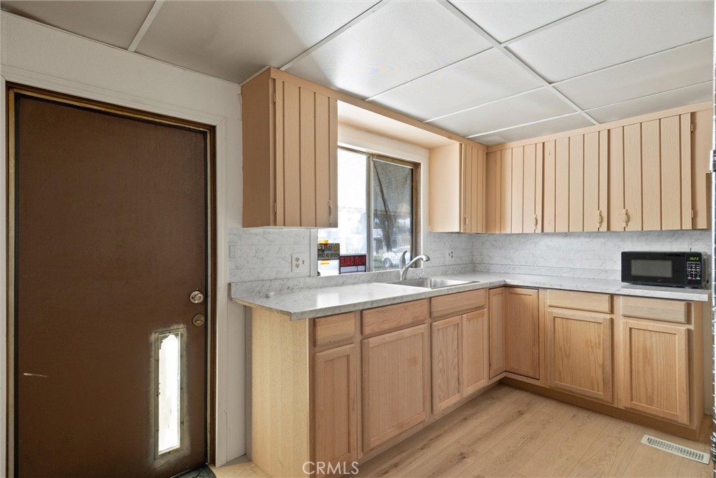 701 E Lassen Avenue 108