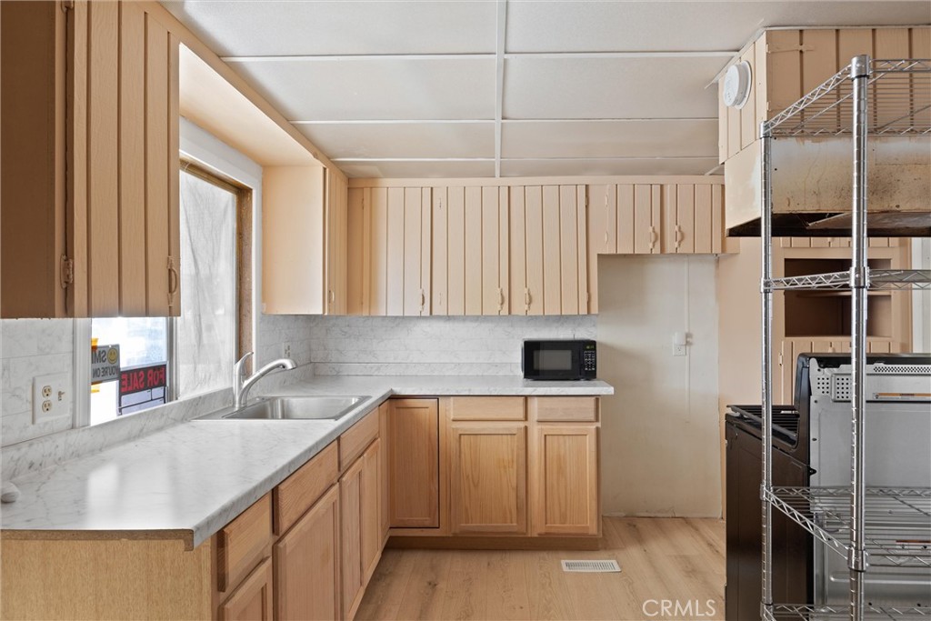 701 E Lassen Avenue 108