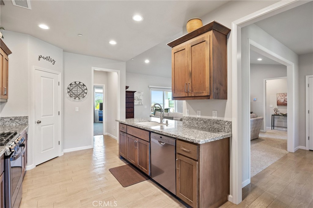 2969 Wingfield Avenue