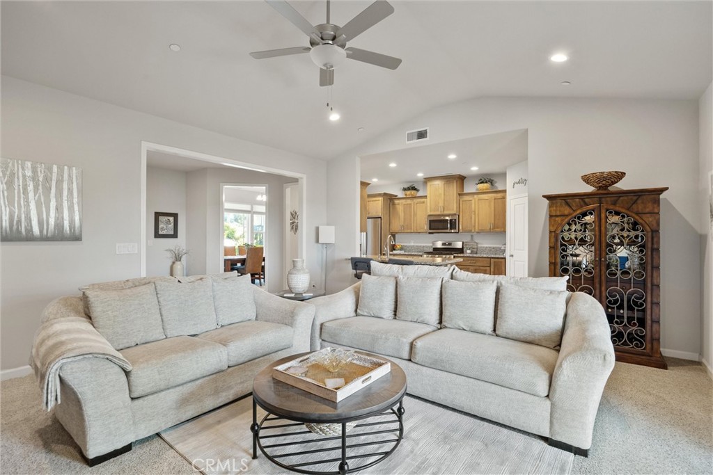 2969 Wingfield Avenue