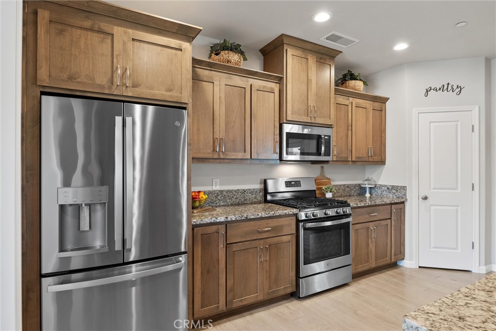 2969 Wingfield Avenue