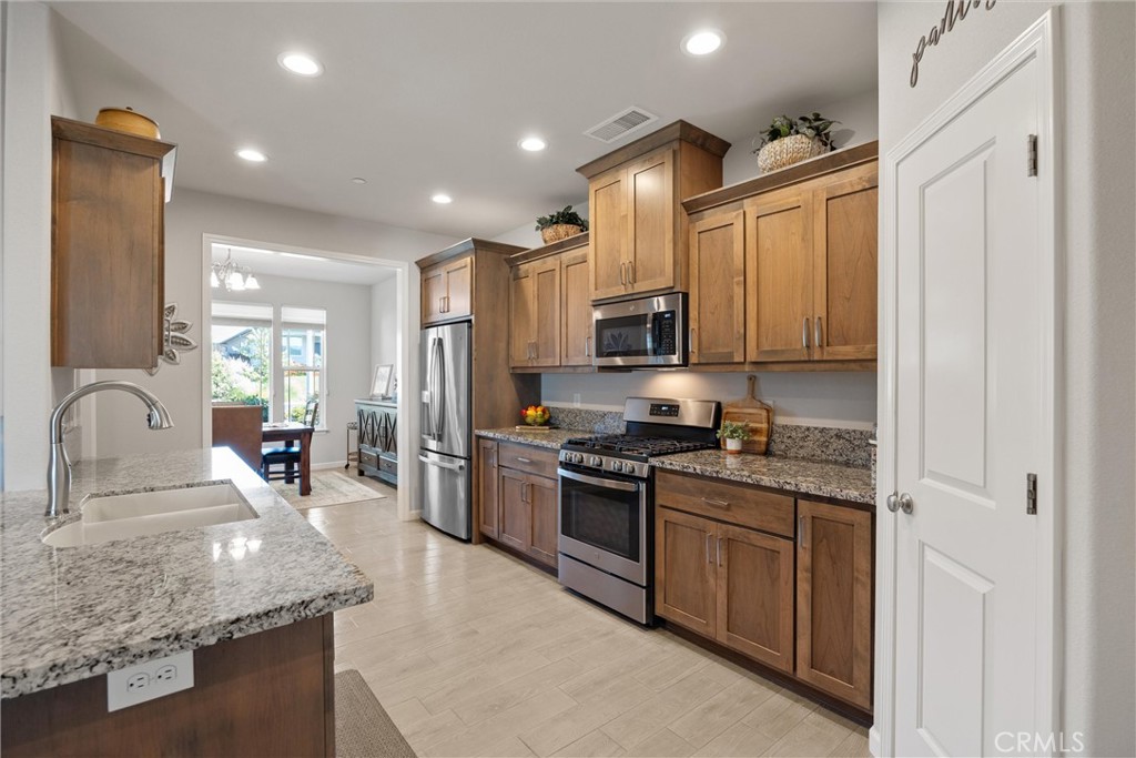 2969 Wingfield Avenue