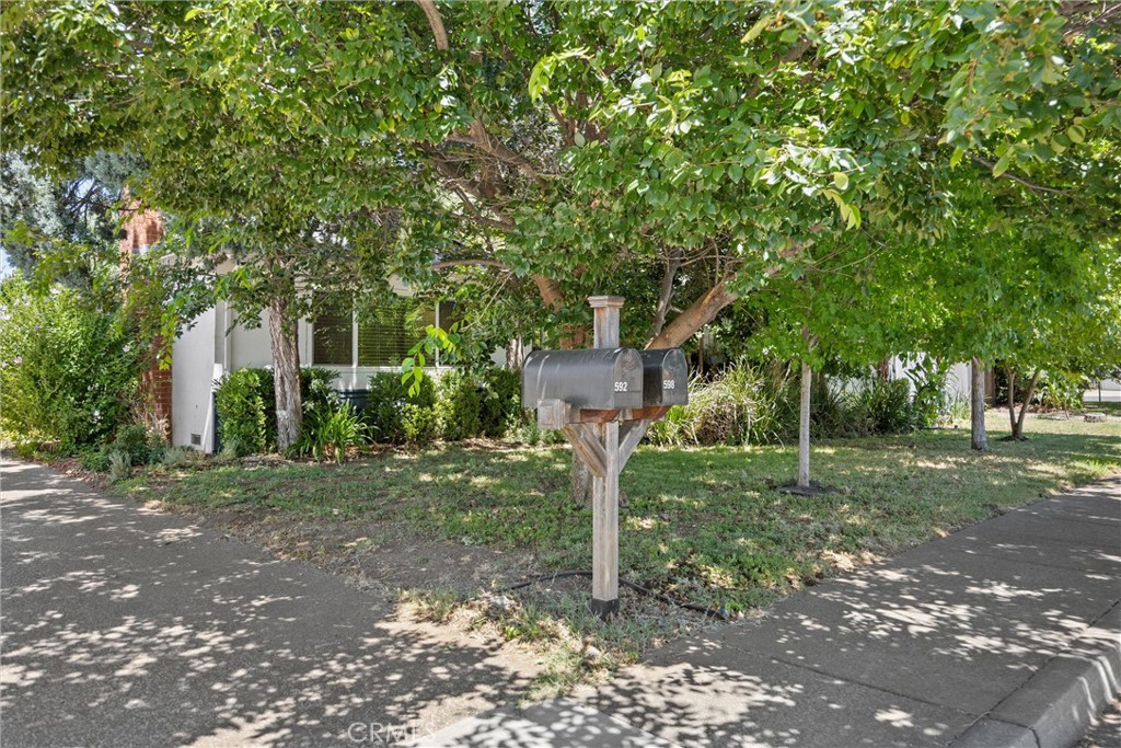 598 East Avenue