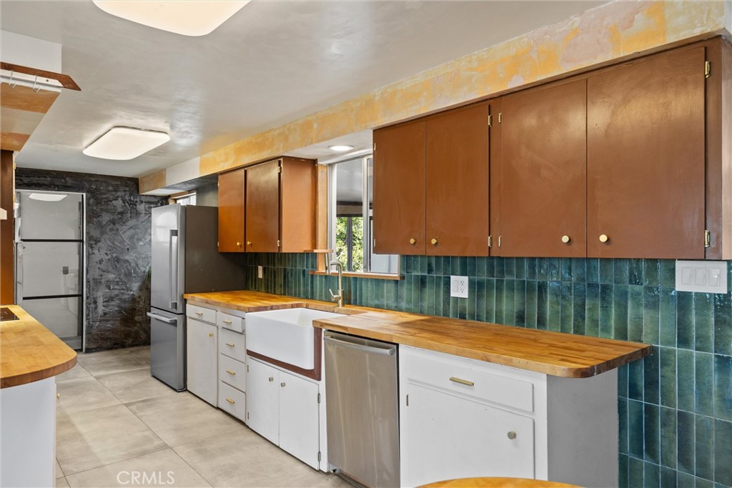 4508 Olive Highway