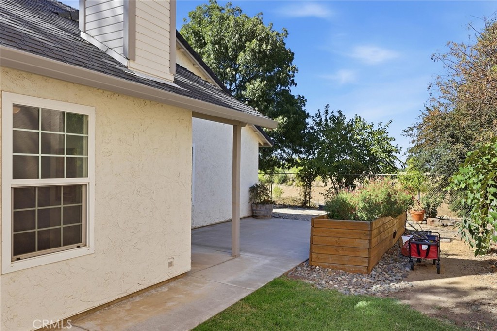 1618 E Lassen