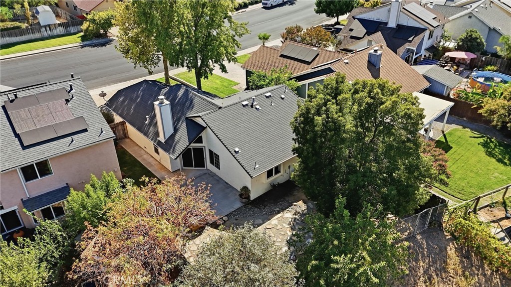 1618 E Lassen