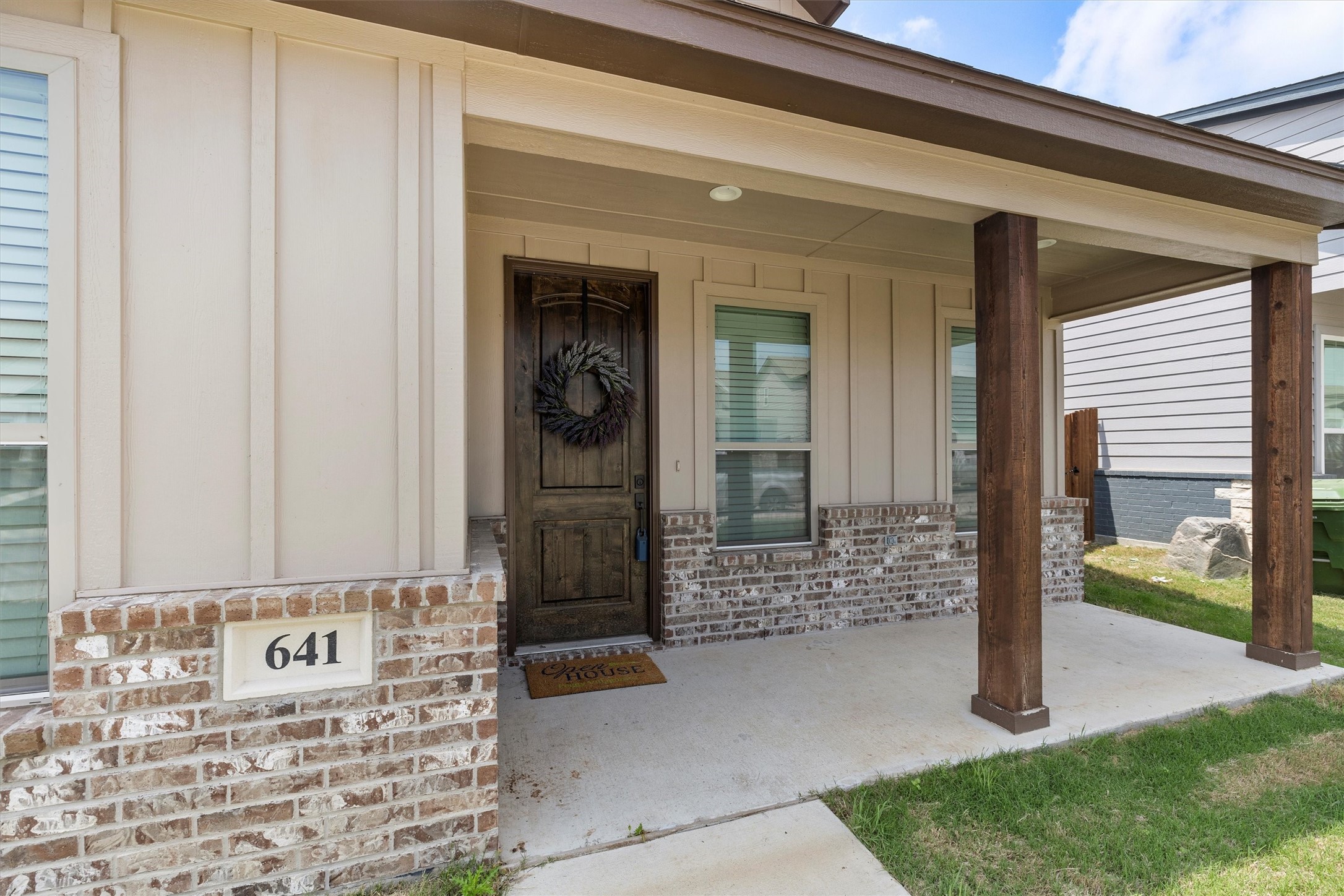 641 The Cottages