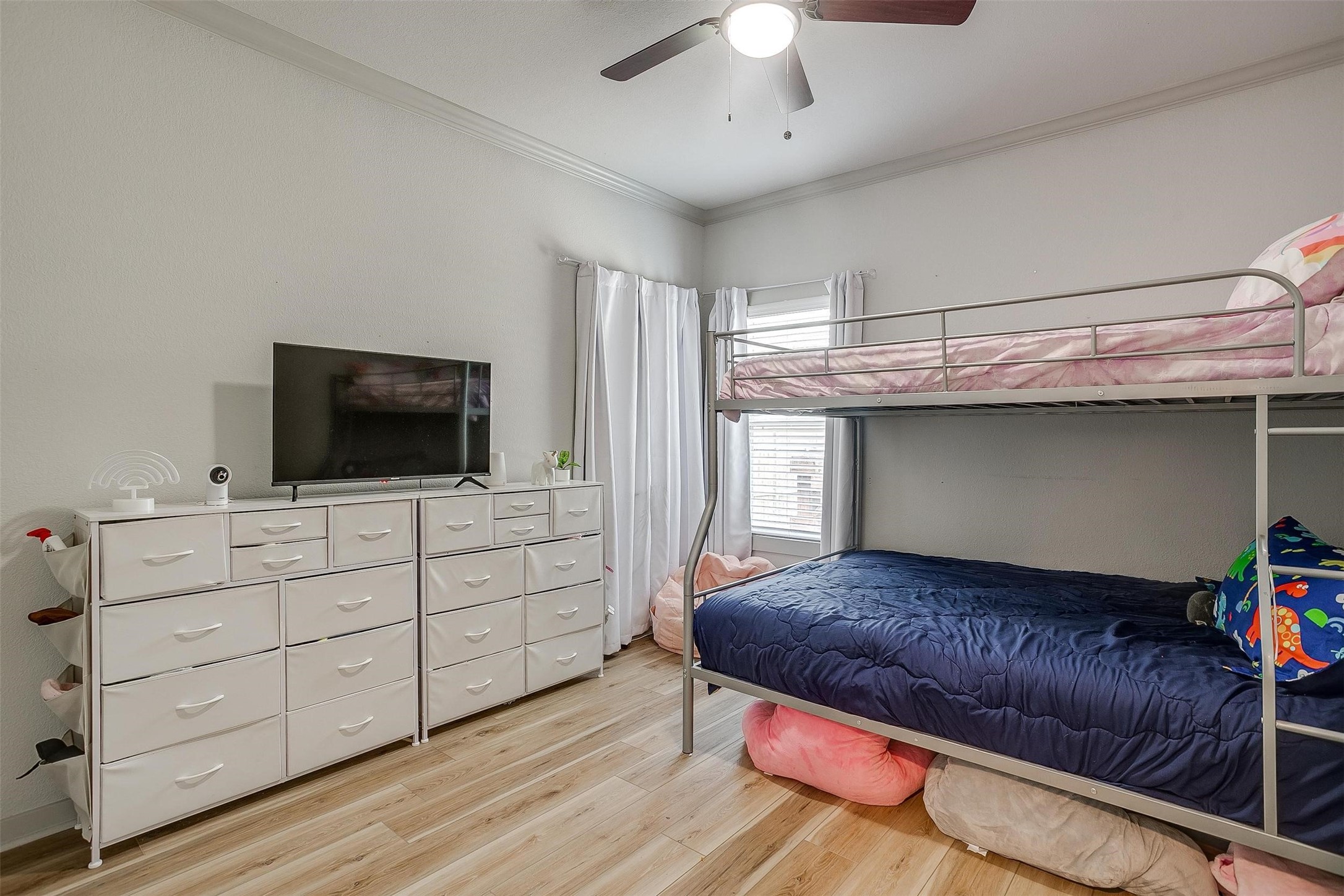 3711 Winding Way