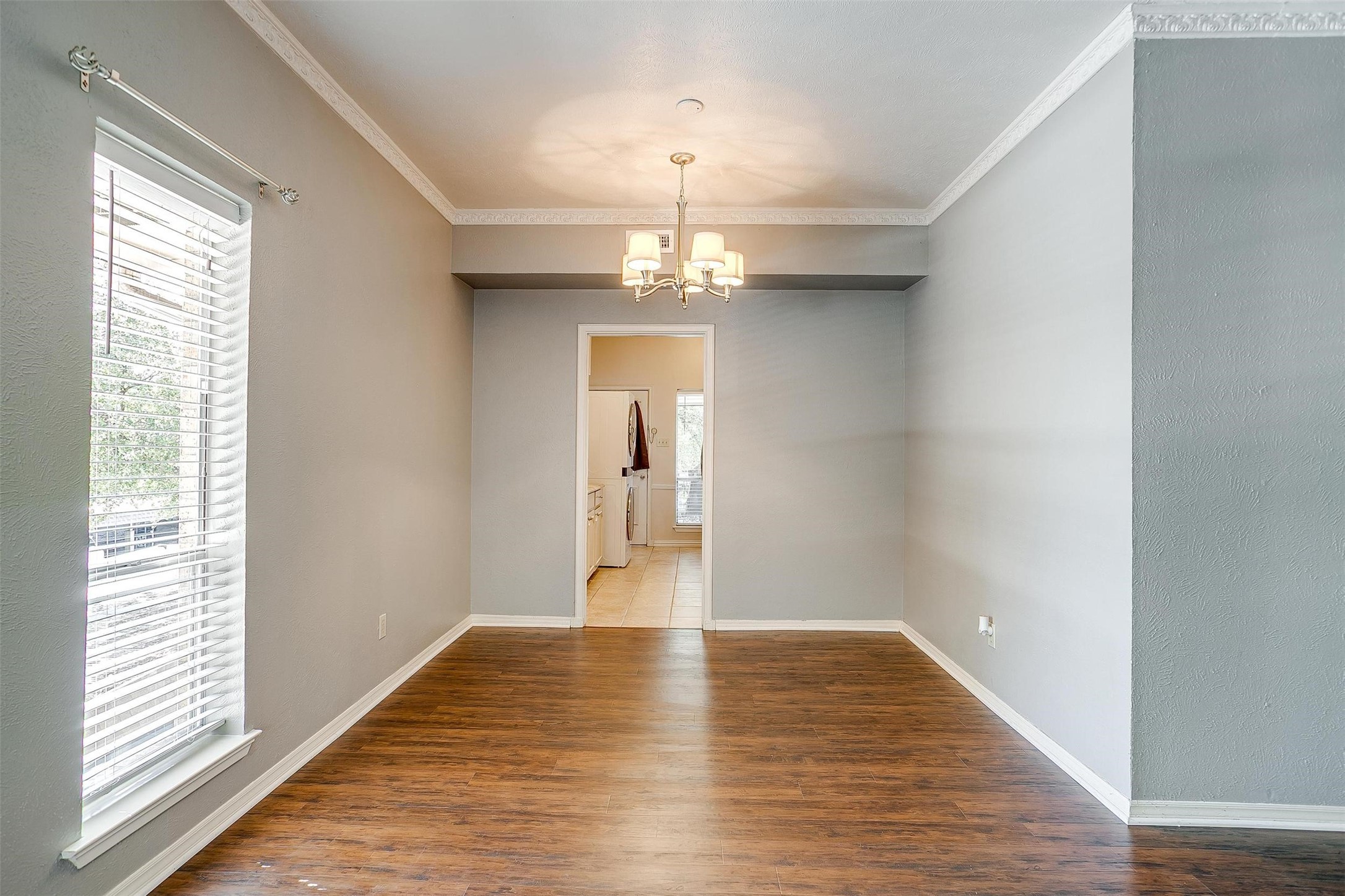 4320 Bellaire Drive S 233W