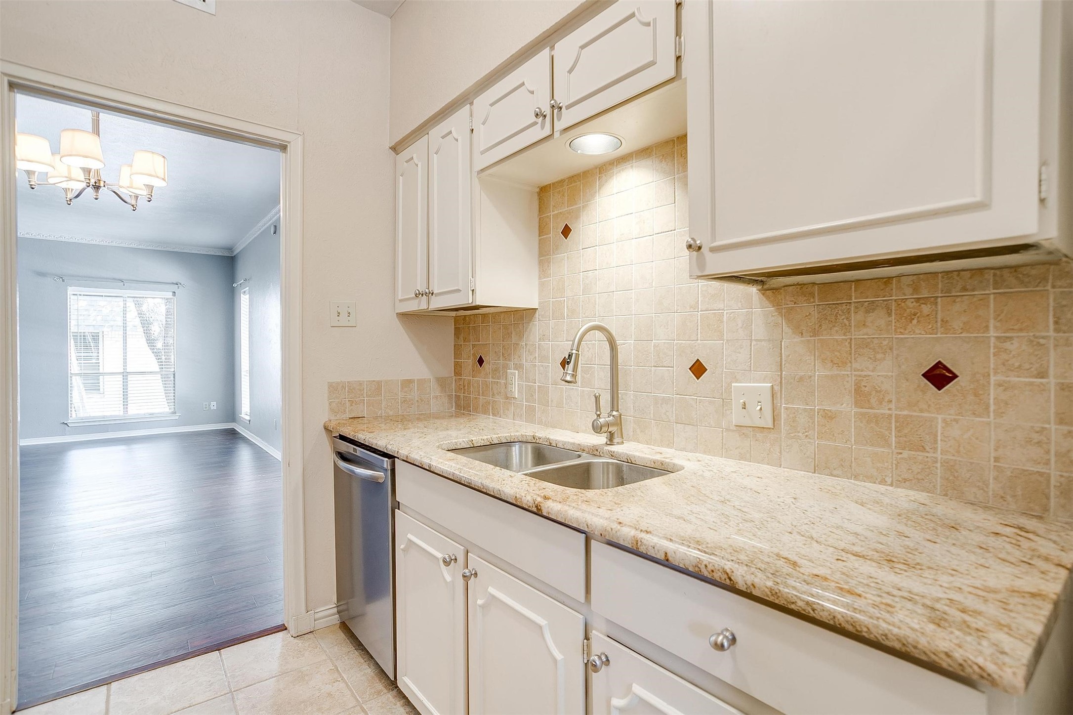 4320 Bellaire Drive S 233W