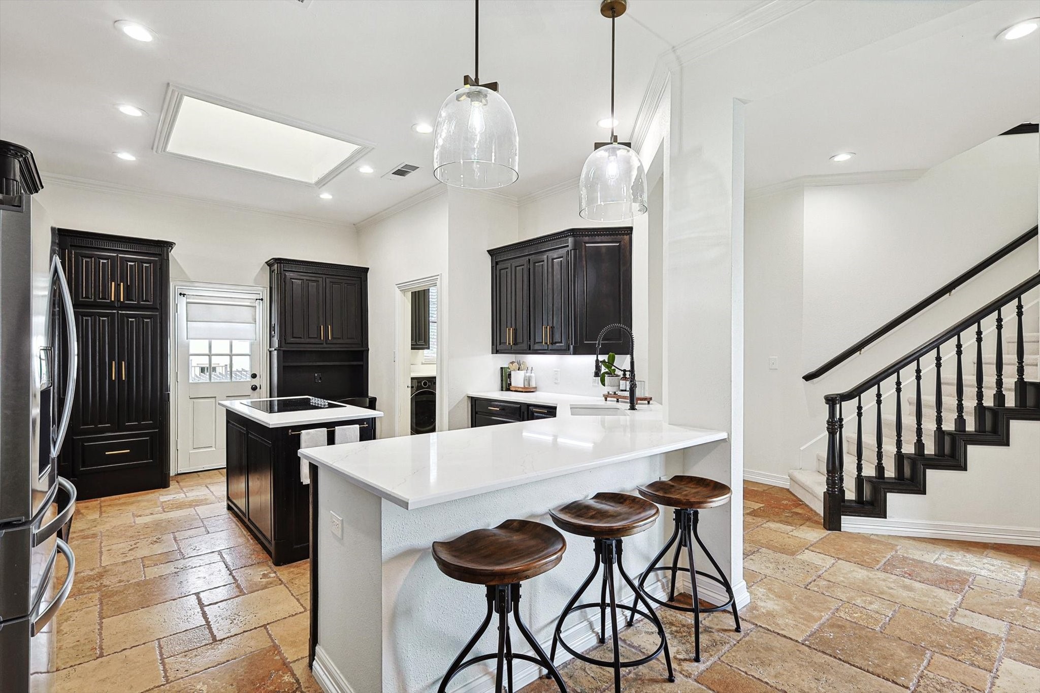 30 Remington Drive W