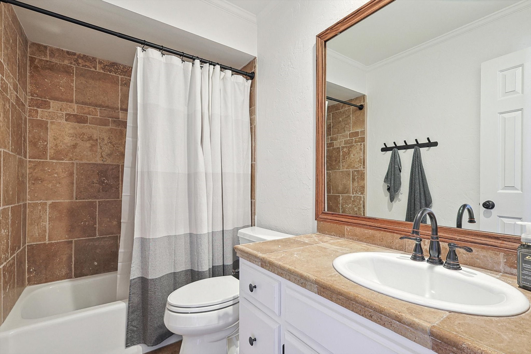 30 Remington Drive W