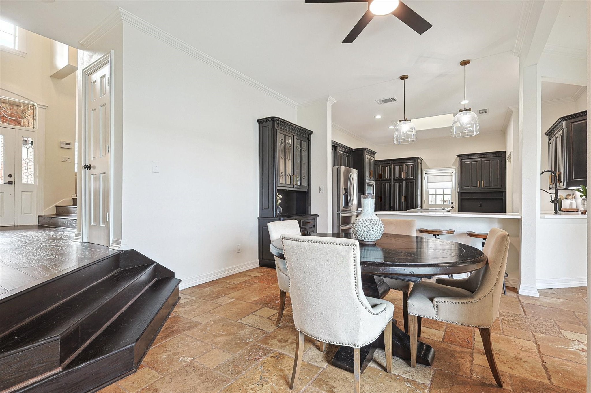 30 Remington Drive W