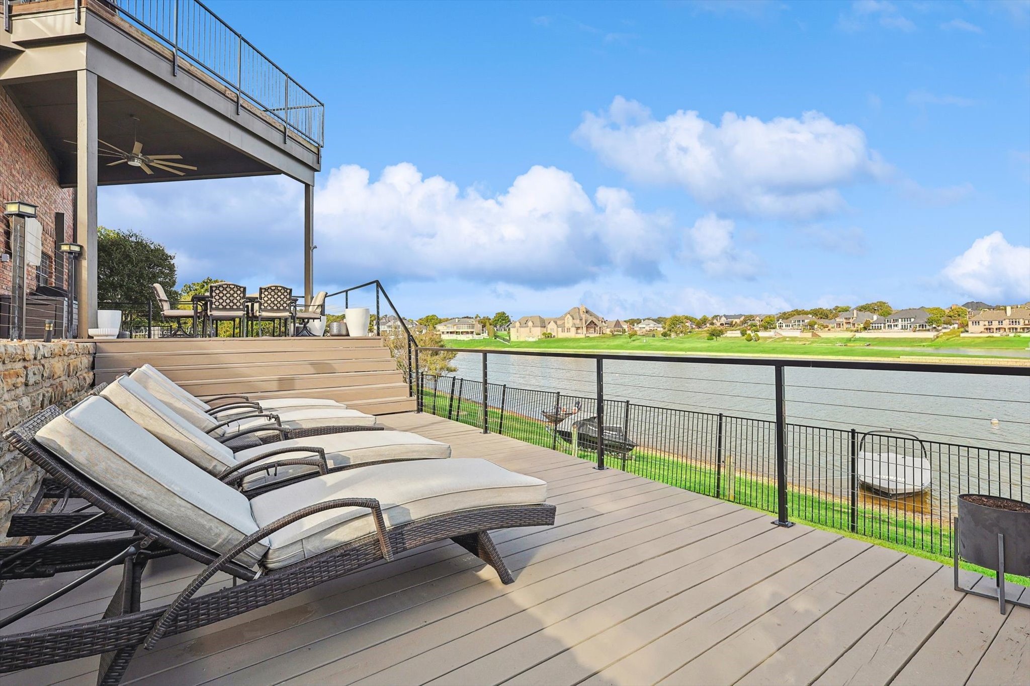 30 Remington Drive W