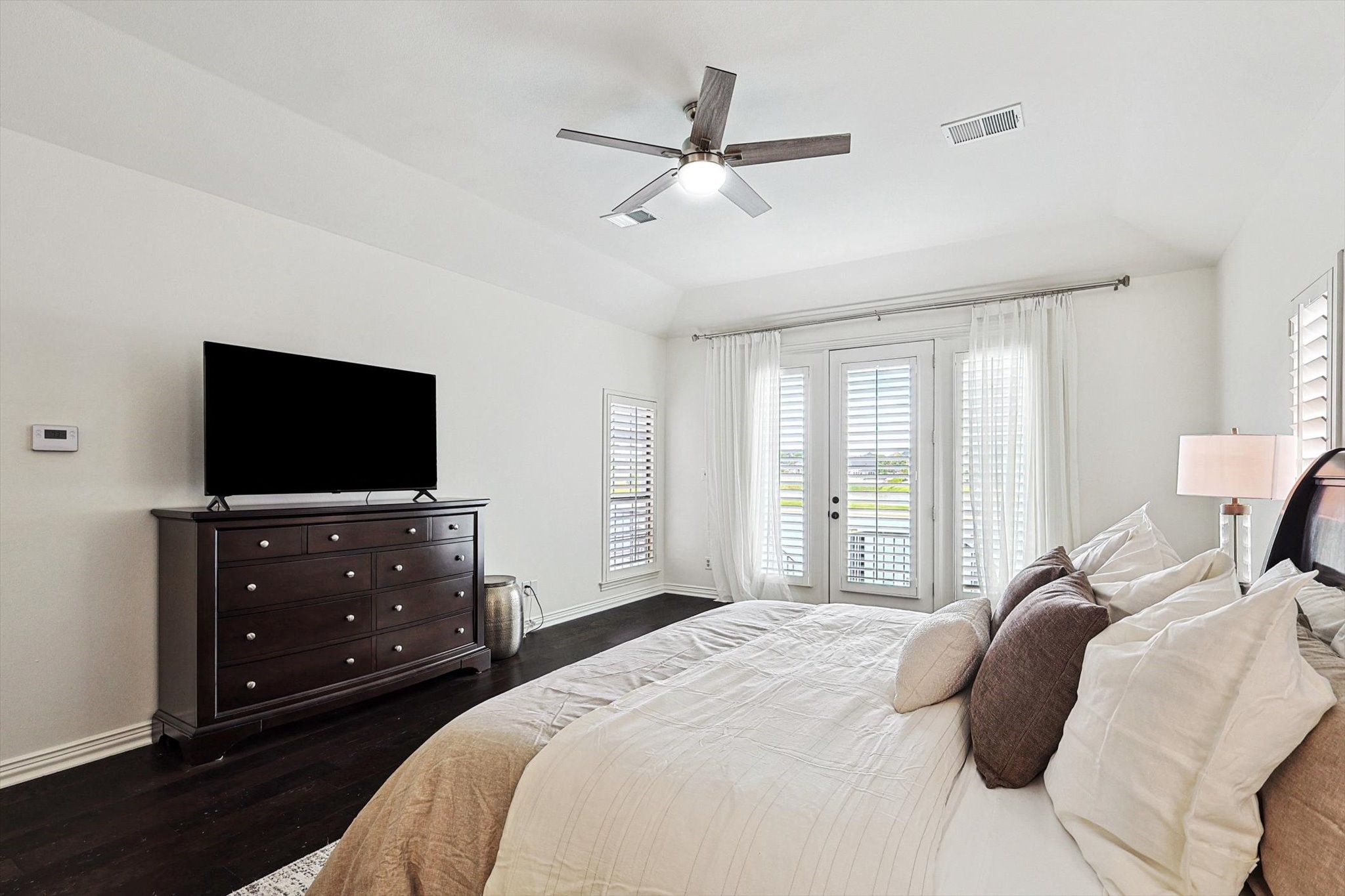 30 Remington Drive W