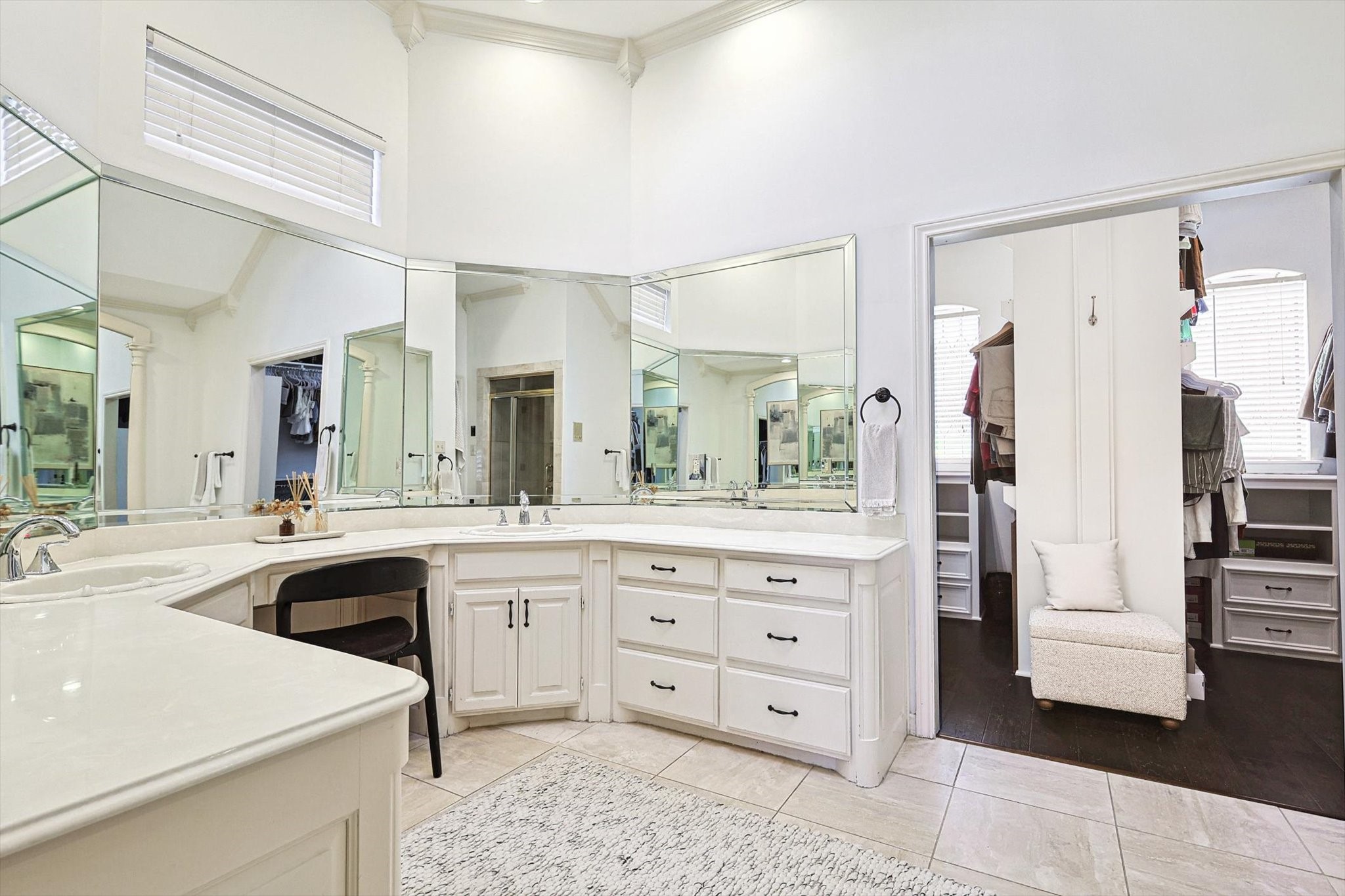 30 Remington Drive W