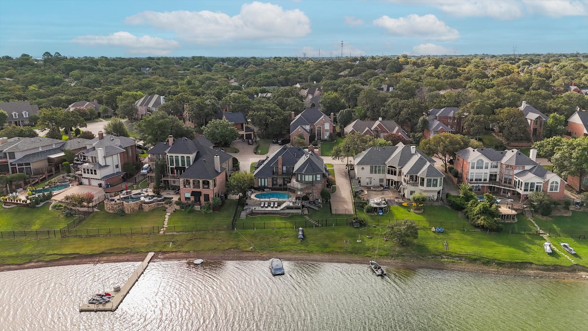 30 Remington Drive W